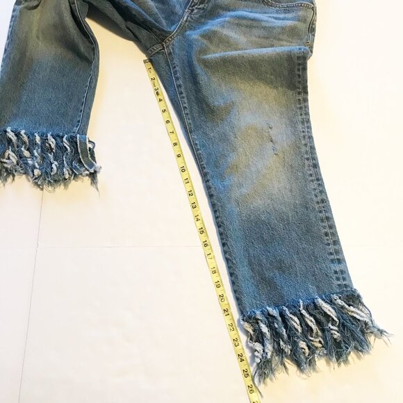 ANTHROPOLOGIE PILCRO Hyphen Boy Fit Fringe Crop Jeans Womens 32 - Picture 10 of 10